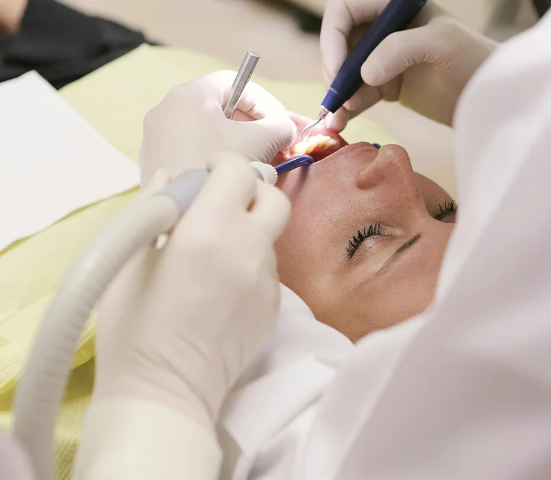 Chirurgie dentaire et implants – Cabinet dentiste Paris 9 Chirurgie dentaire et implants - Cabinet dentiste Paris 9